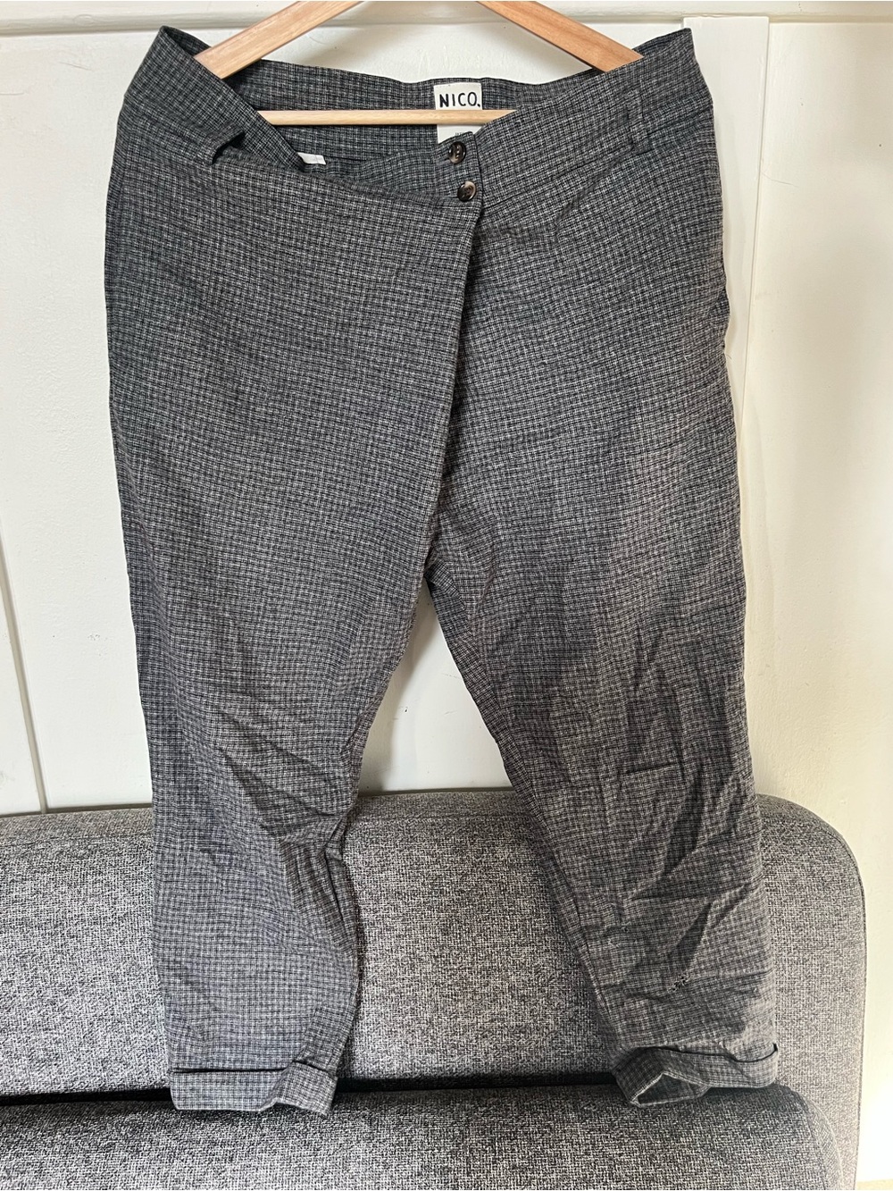 Women's Japanese Cropped Ankle Pants in Charcoal Houndstooth